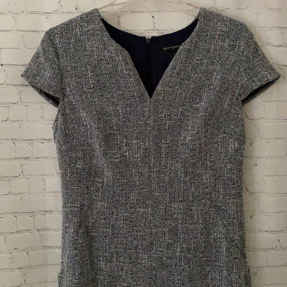 Banana Republic cap sleeved sheath dress